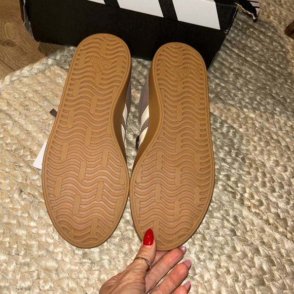 adidas VL Court 3.0 Suede Sneakers in Taupe and Gum - Picture 4 of 7